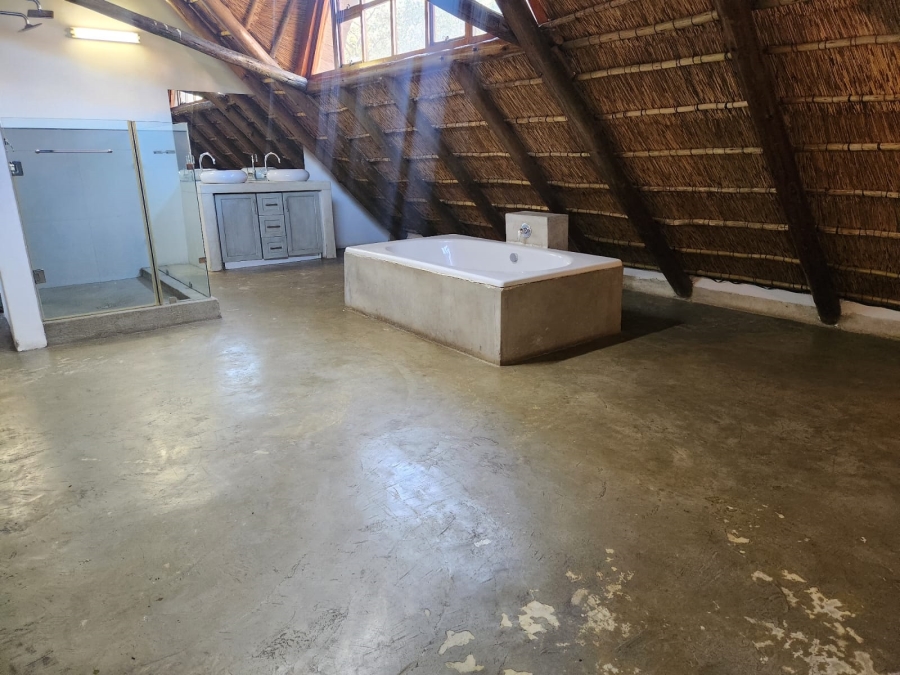 5 Bedroom Property for Sale in Cashan North West